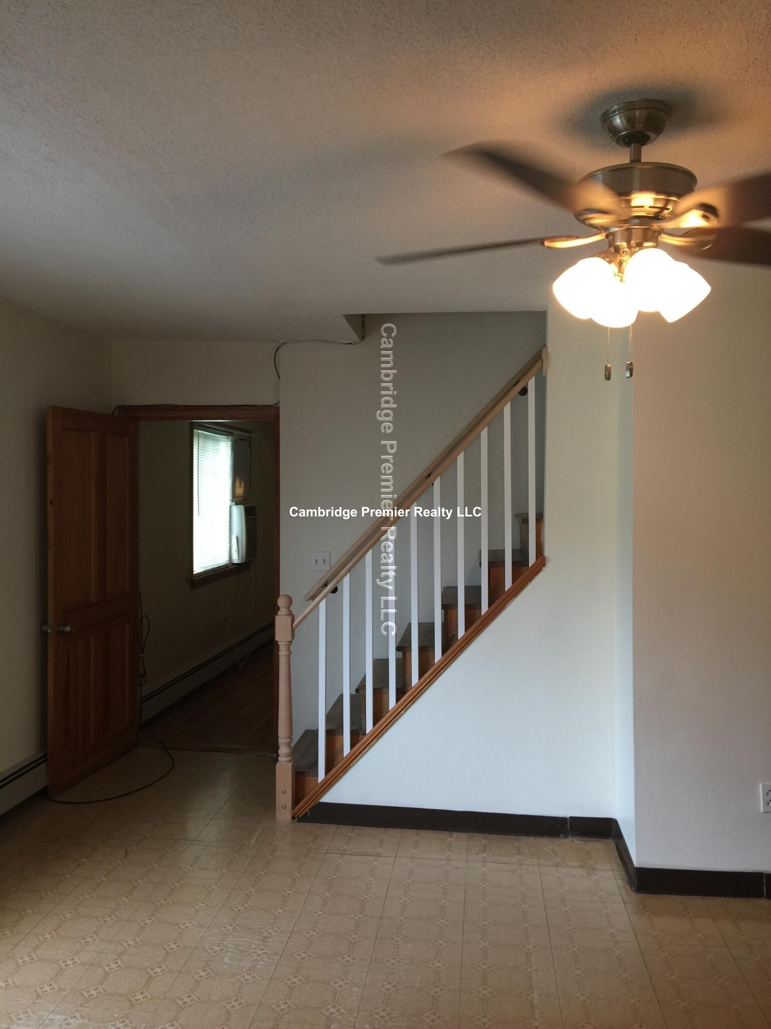 18 Bonair St, East Somerville