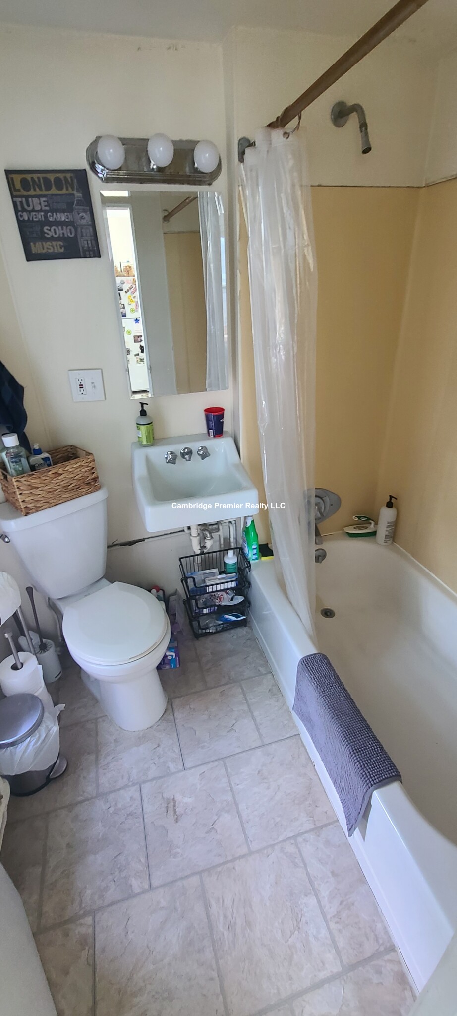 20 Mossland St, Porter Square