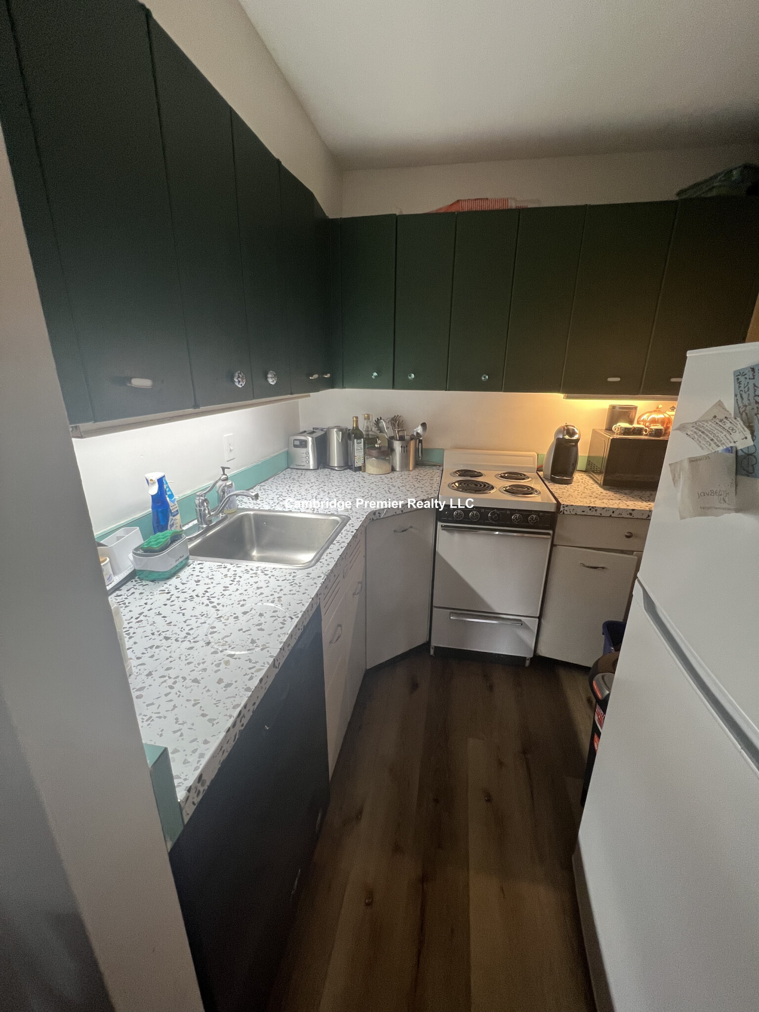 29 Concord Ave, Neighborhood Nine