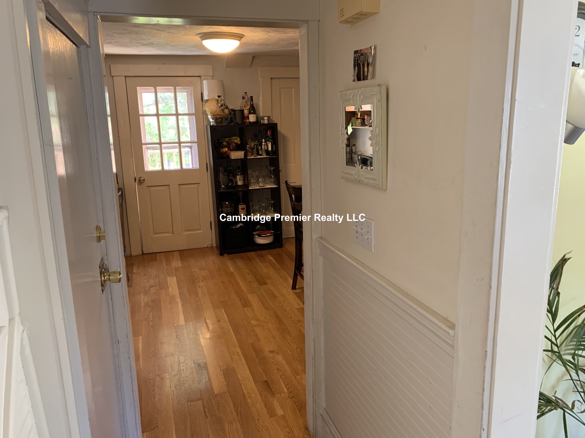 240 Charles St, East Cambridge