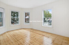 22 Magazine St, Cambridgeport