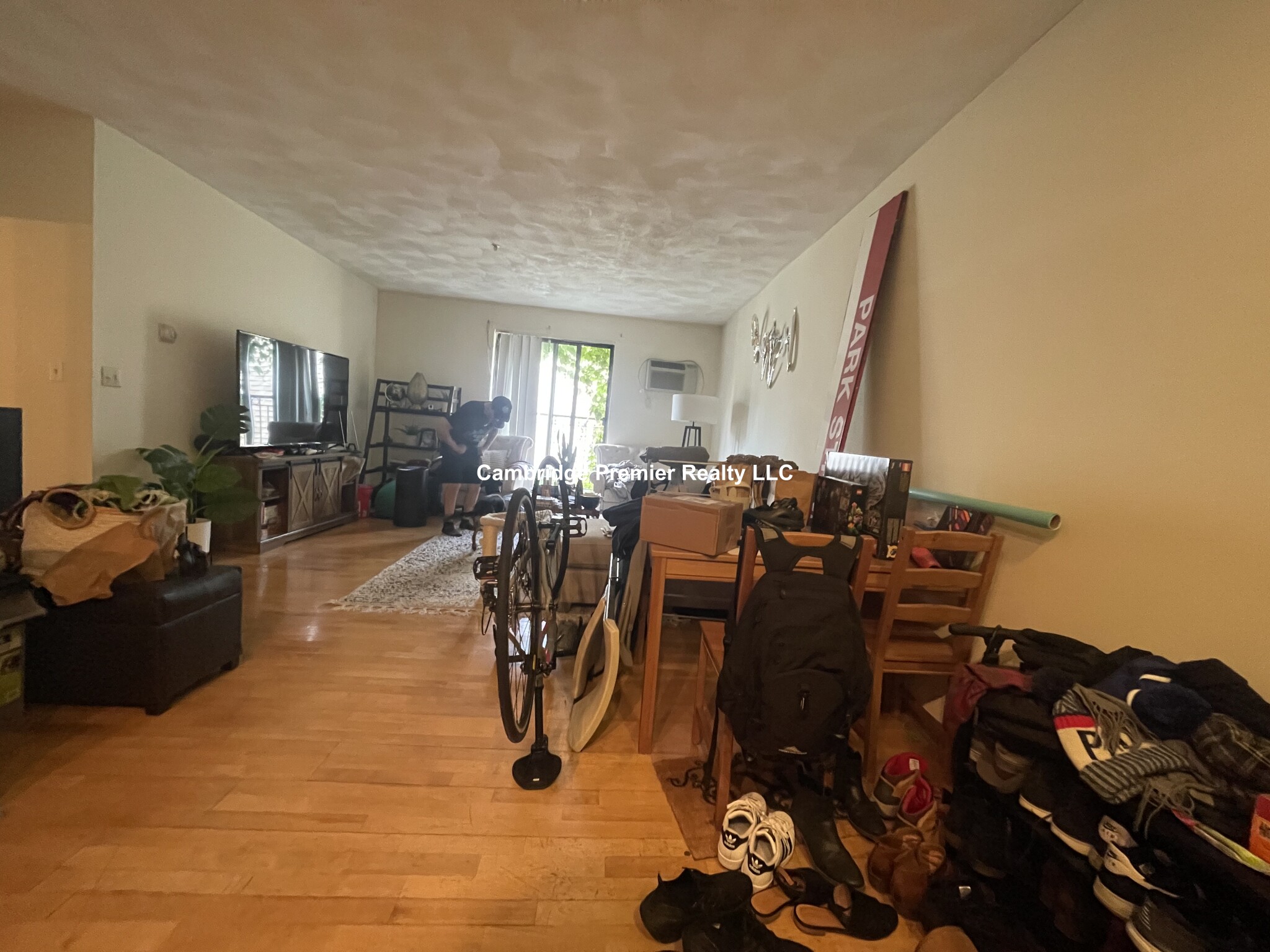 373 Highland Ave, Davis Square