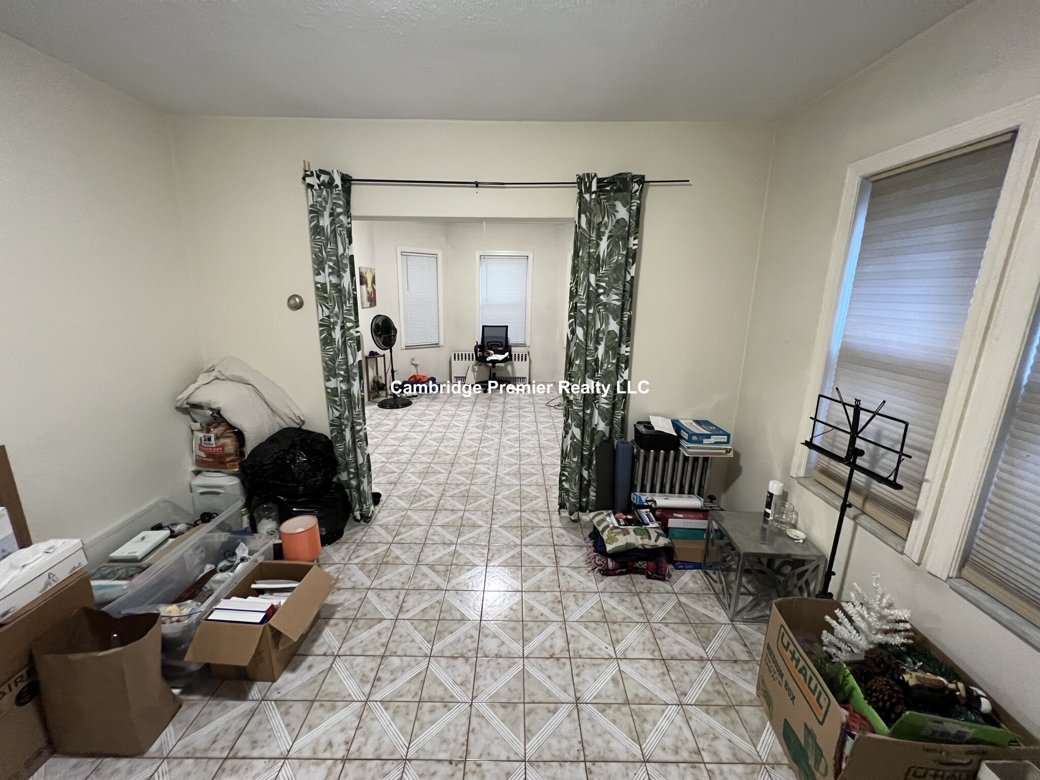 50 Raymond Ave, West Somerville