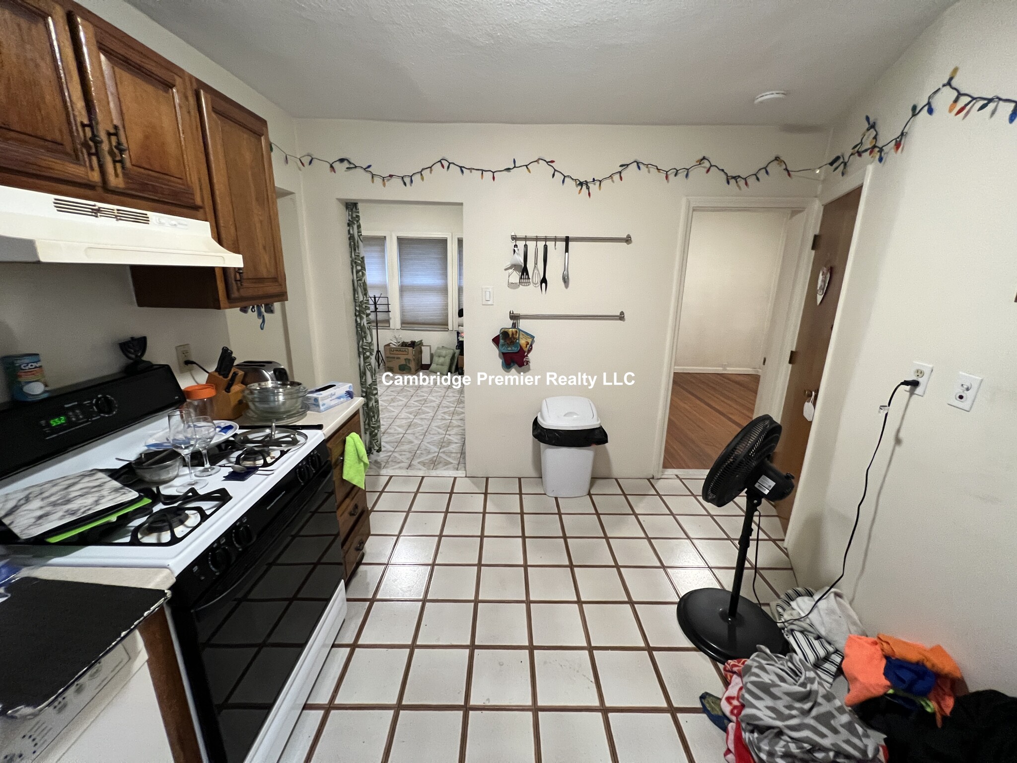 50 Raymond Ave, West Somerville