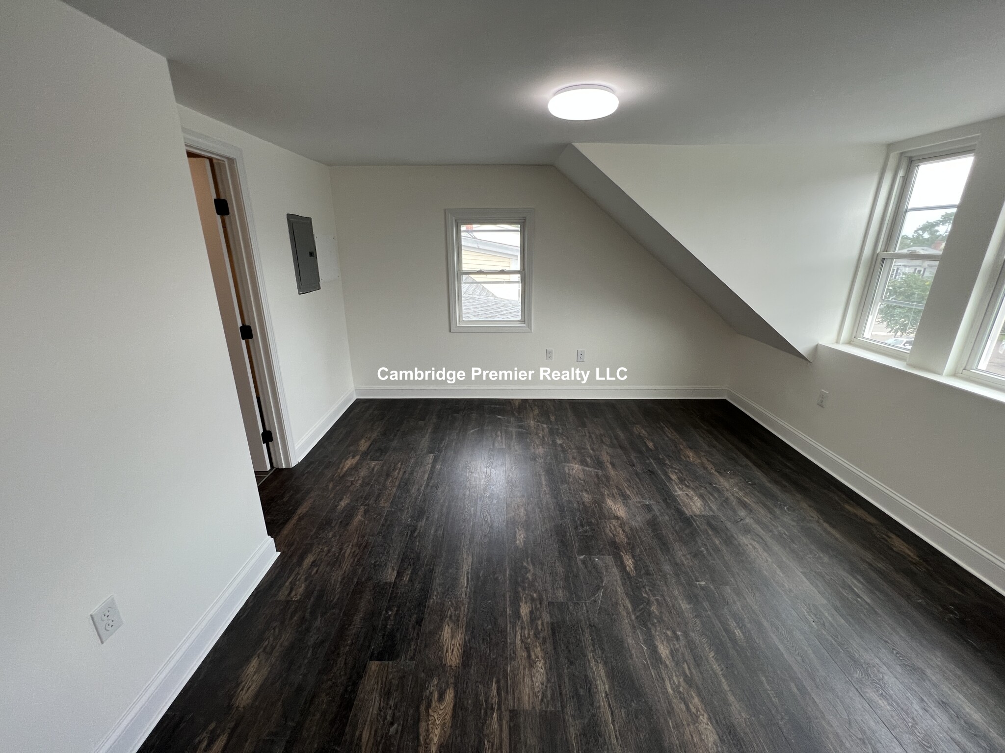 111 Washington St, Medford