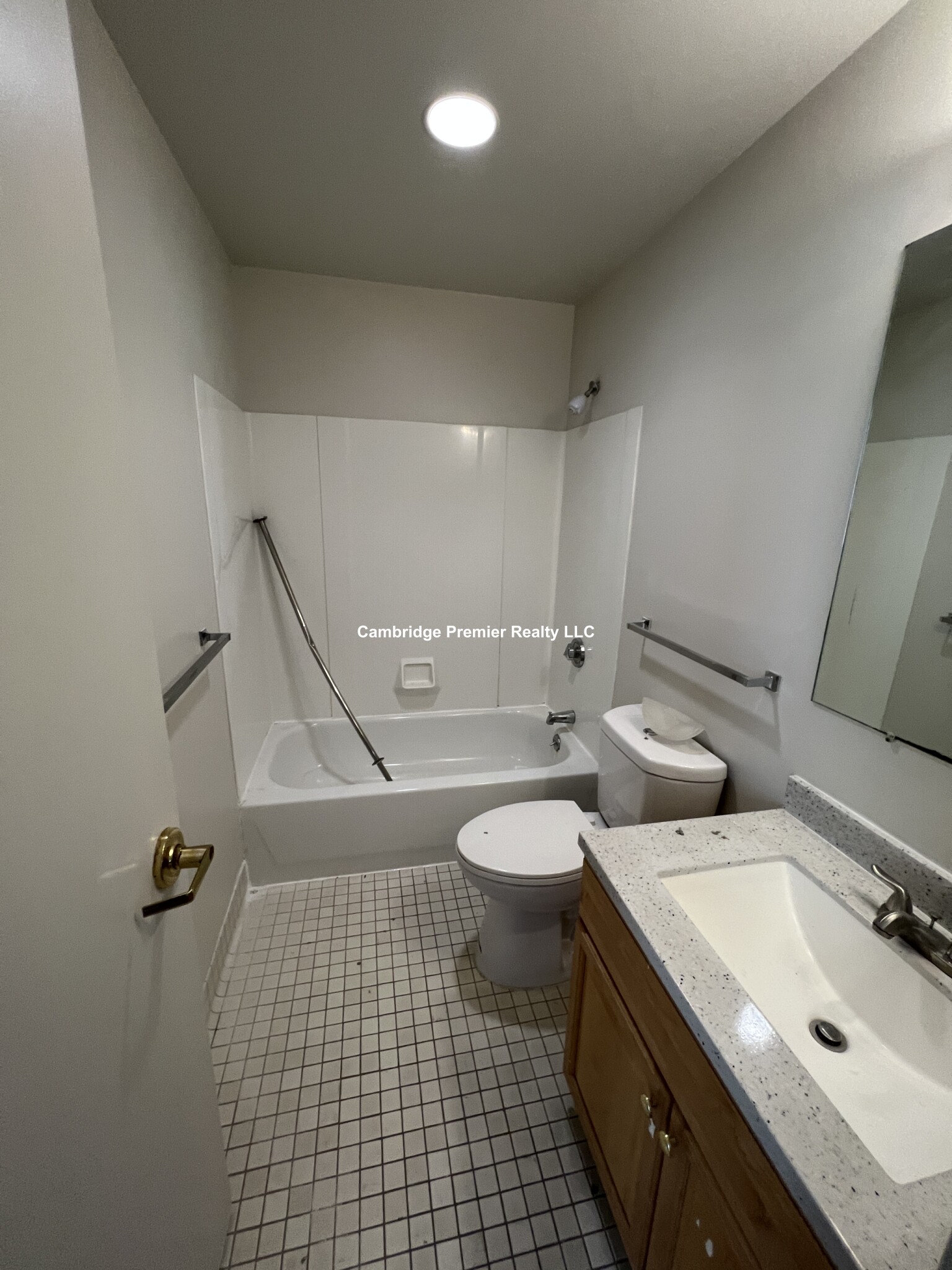 87 Auburn Park, Central Square