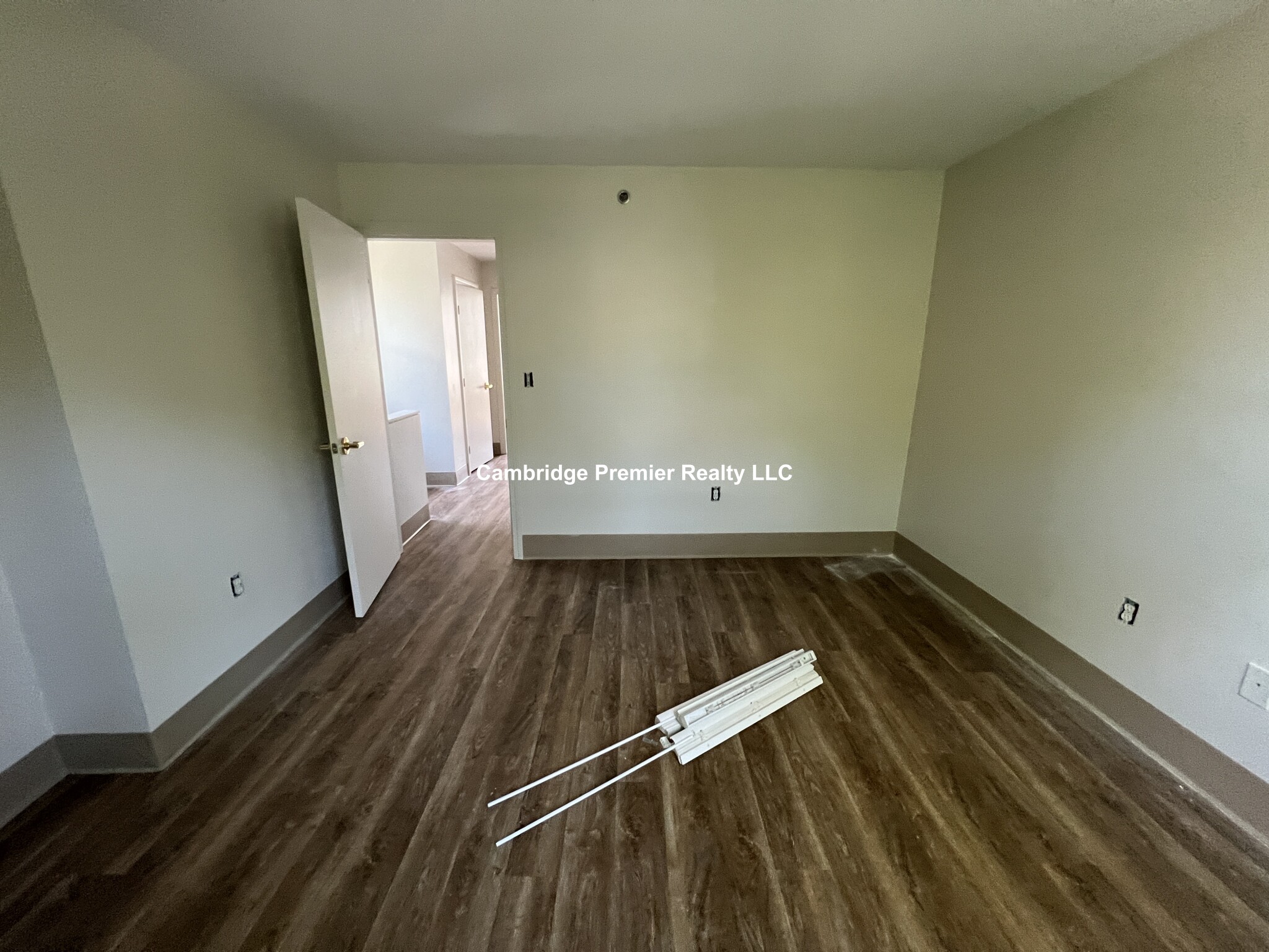 87 Auburn Park, Central Square