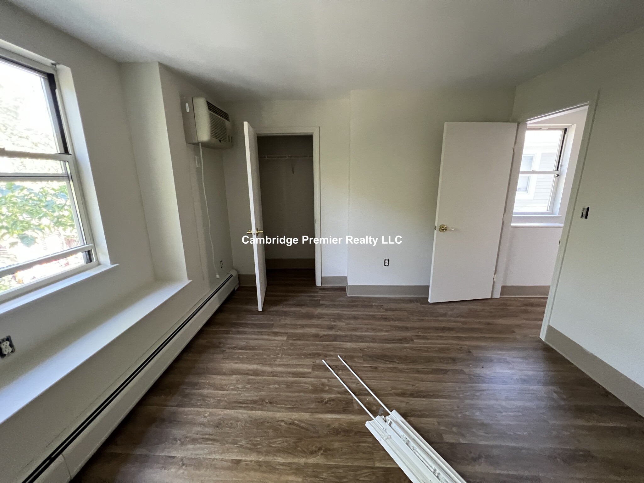 87 Auburn Park, Central Square