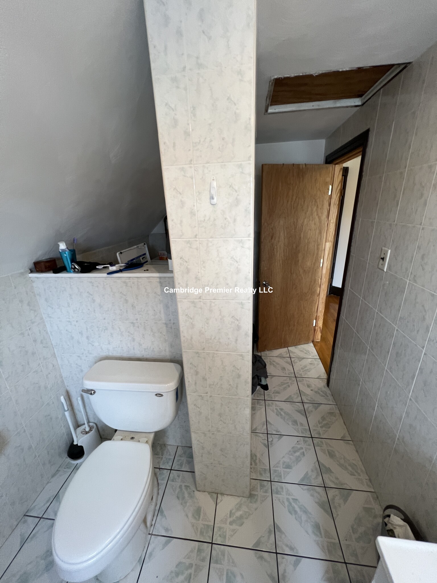 118 Summer St, Medford