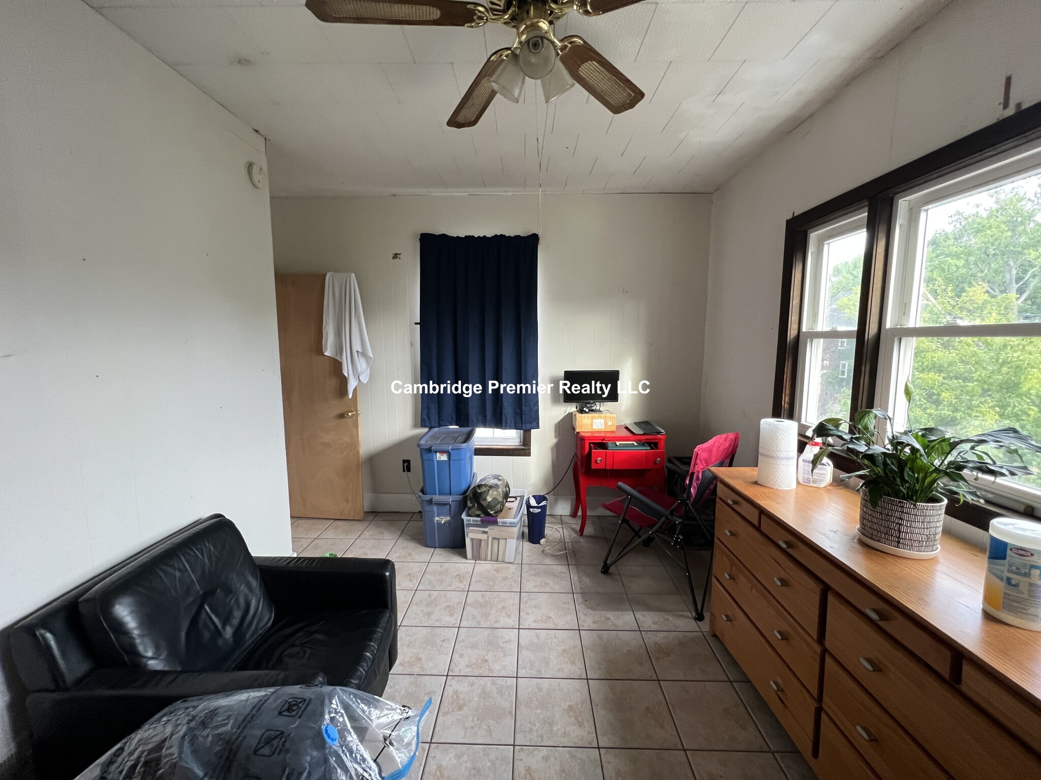 118 Summer St, Medford