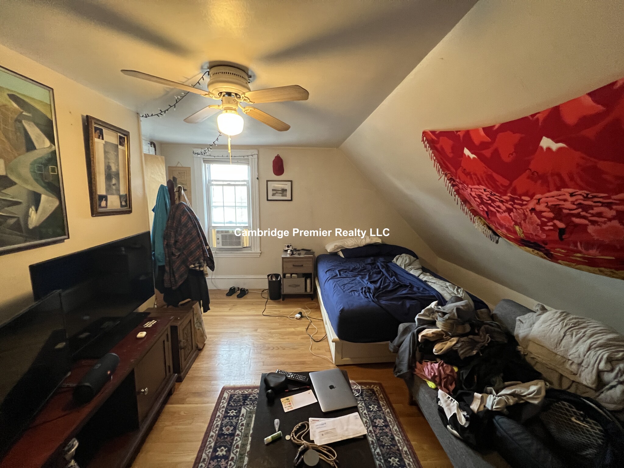 118 Summer St, Medford