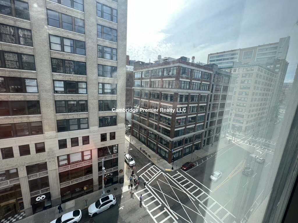 72 Kneeland St, Chinatown