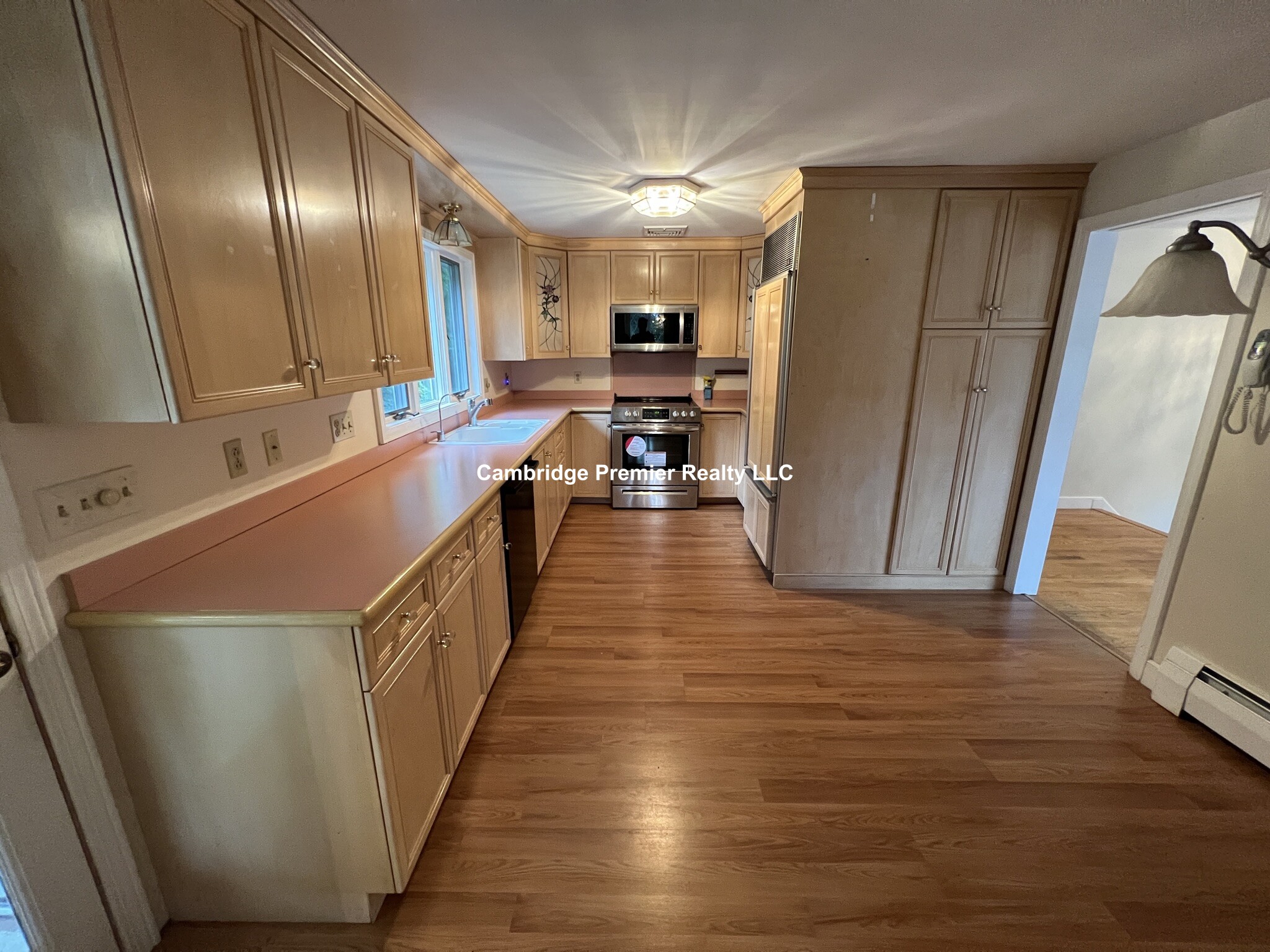 30 Frost St, Arlington