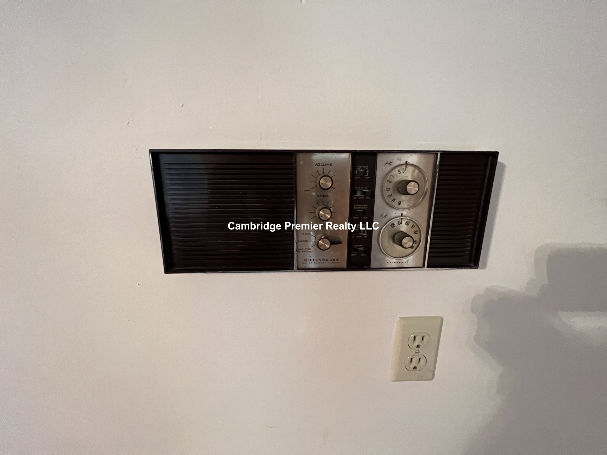 30 Frost St, Arlington