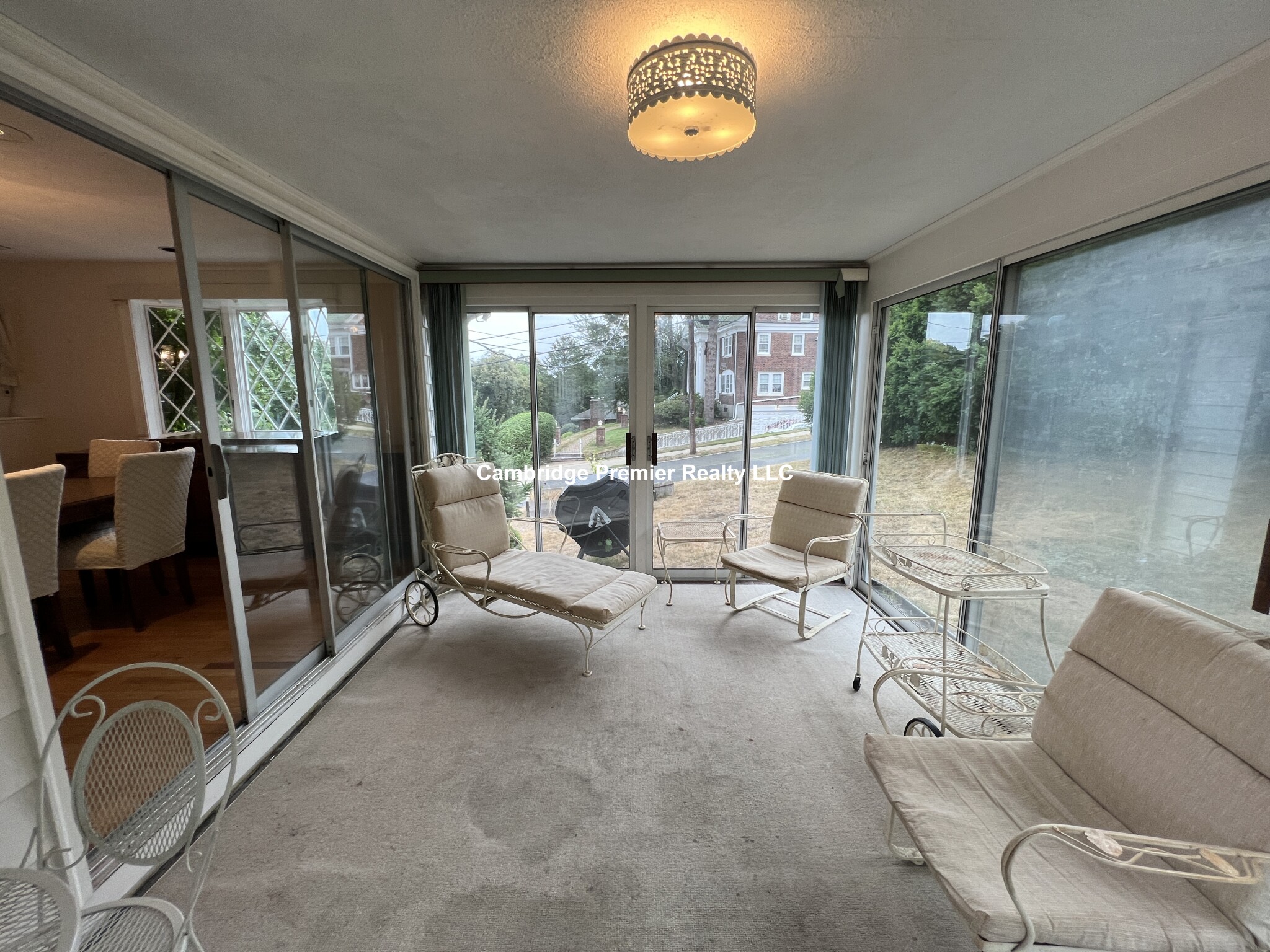 30 Frost St, Arlington