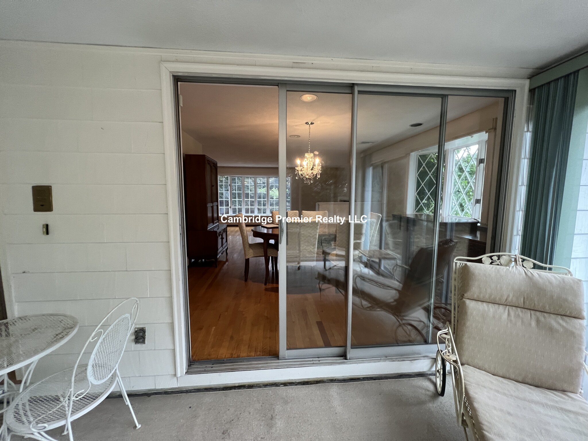 30 Frost St, Arlington