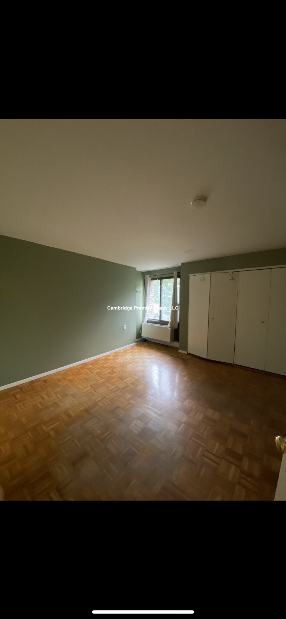 1105 Massachusetts Ave, Harvard Square