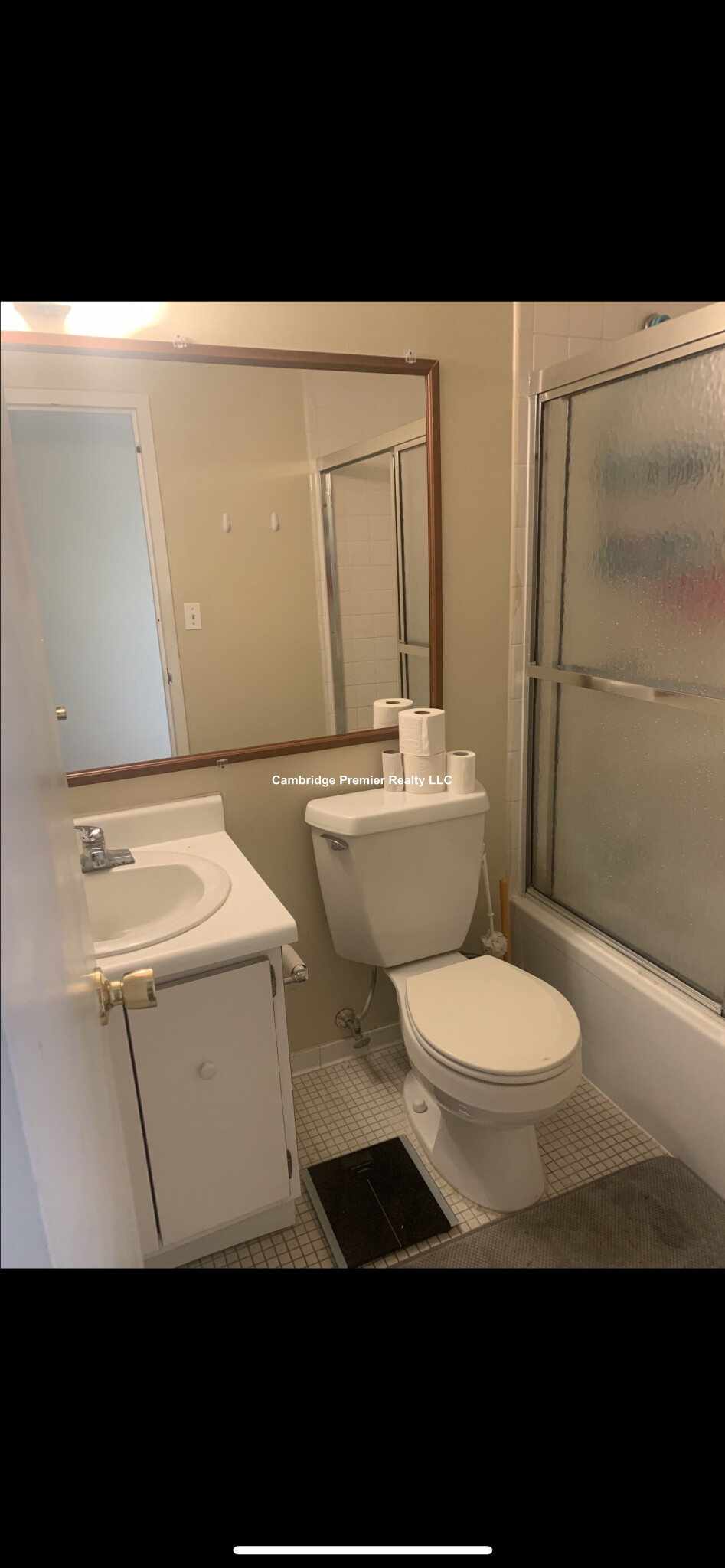 1105 Massachusetts Ave, Harvard Square