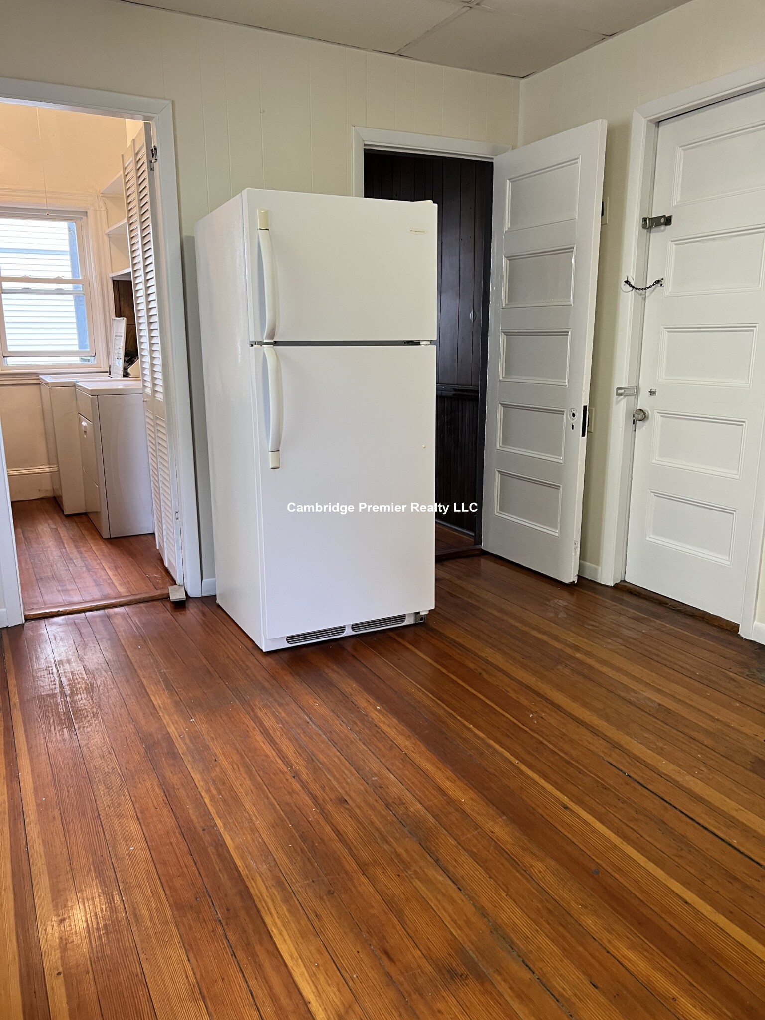 147 Willow Ave, Davis Square