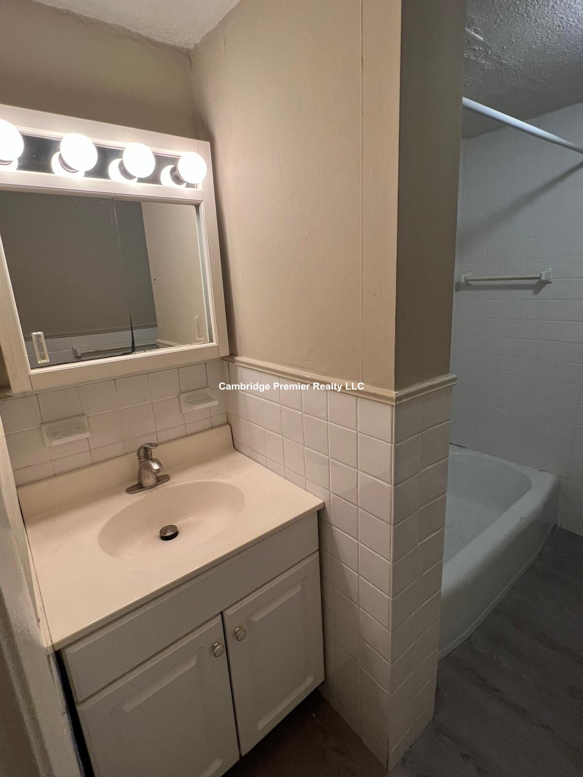 375 Harvard St, Mid Cambridge