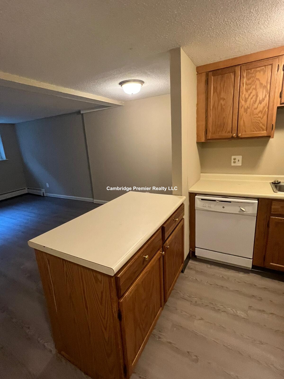 375 Harvard St, Mid Cambridge