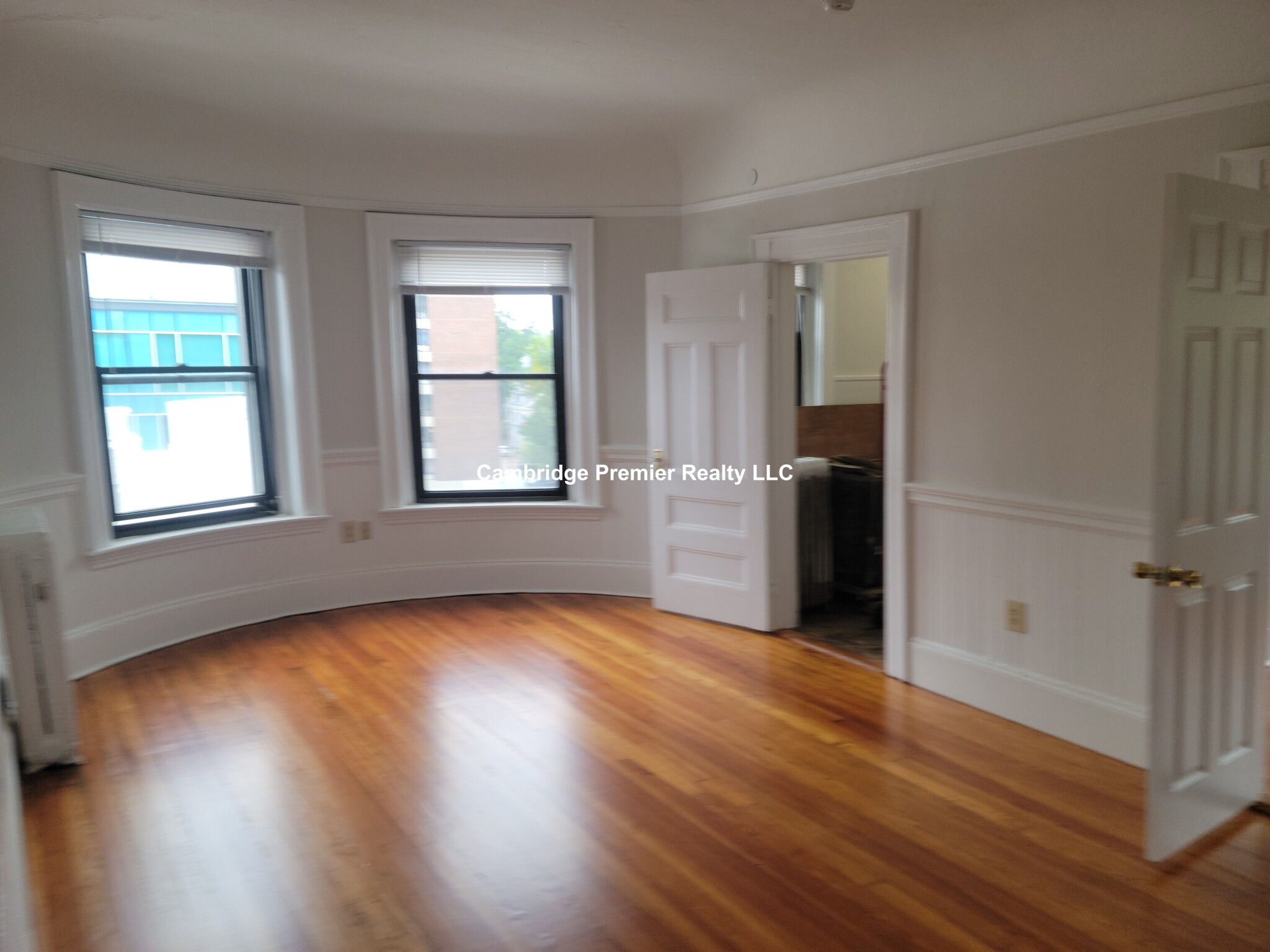 1039 Massachusetts Ave, Central Square