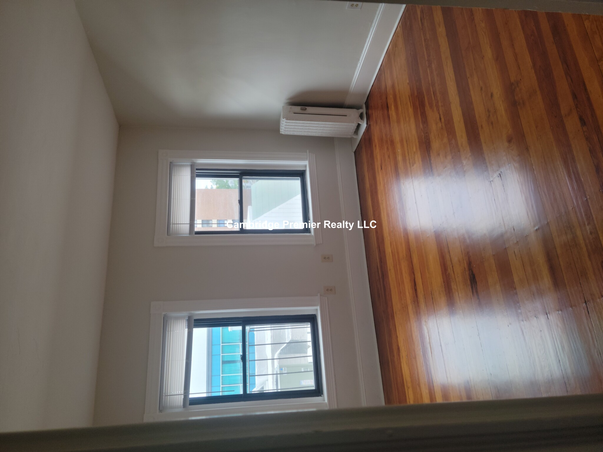 1039 Massachusetts Ave, Central Square