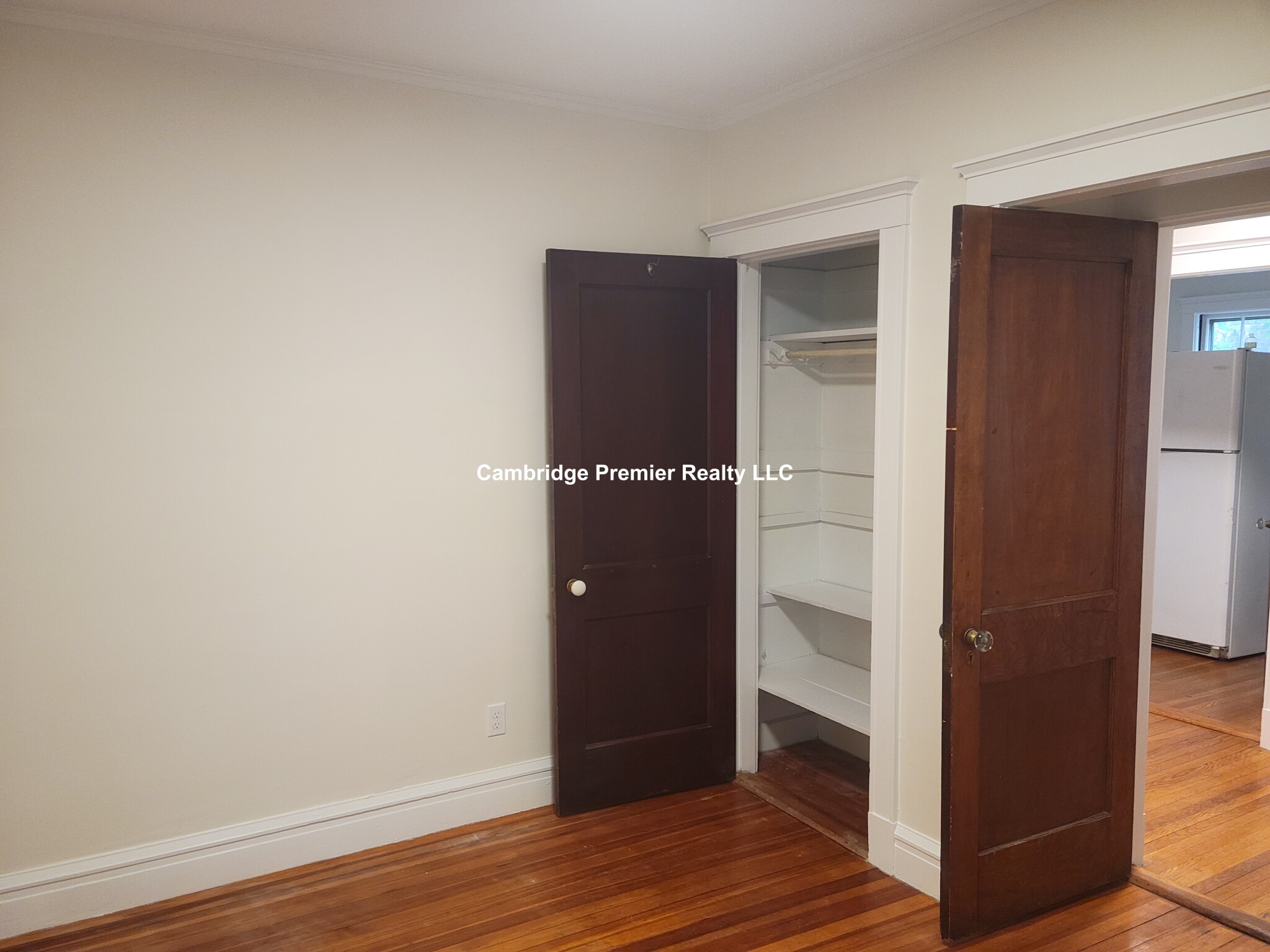 33 Concord Ave, Neighborhood Nine