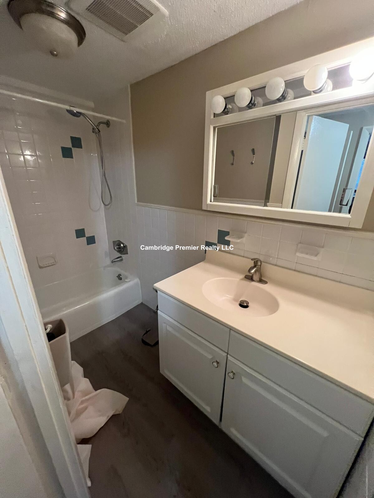 375 Harvard St, Mid Cambridge