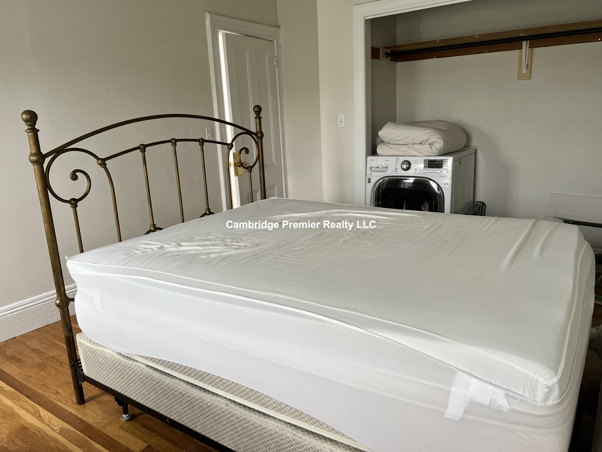 16 Yarmouth St, South End