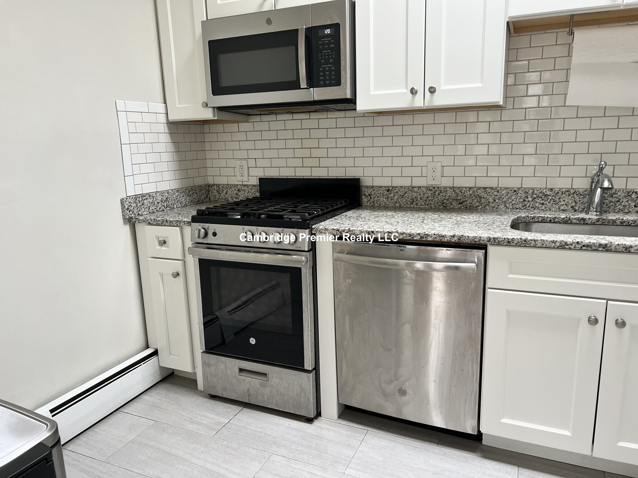 16 Yarmouth St, South End