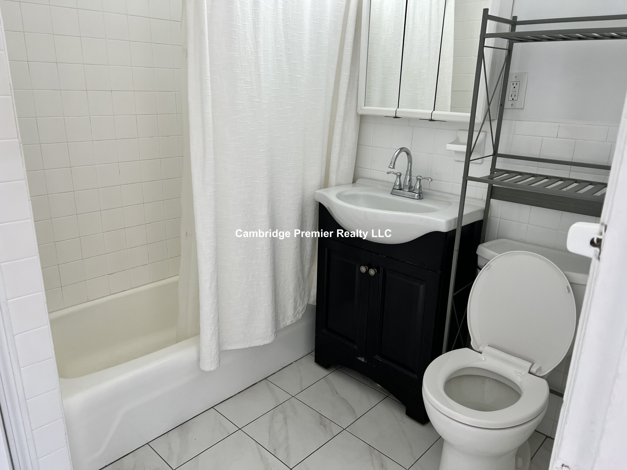 16 Yarmouth St, South End