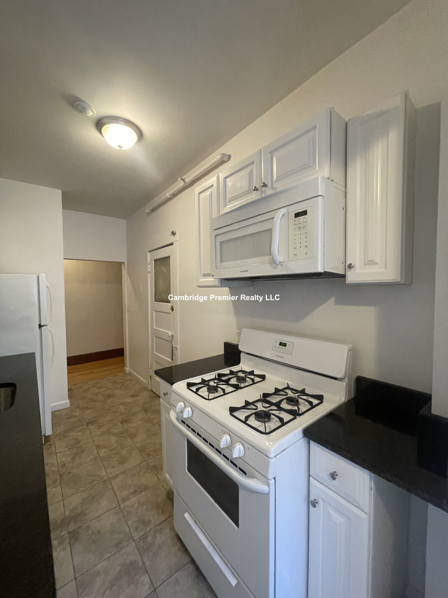 5 Linnaean St, Neighborhood Nine