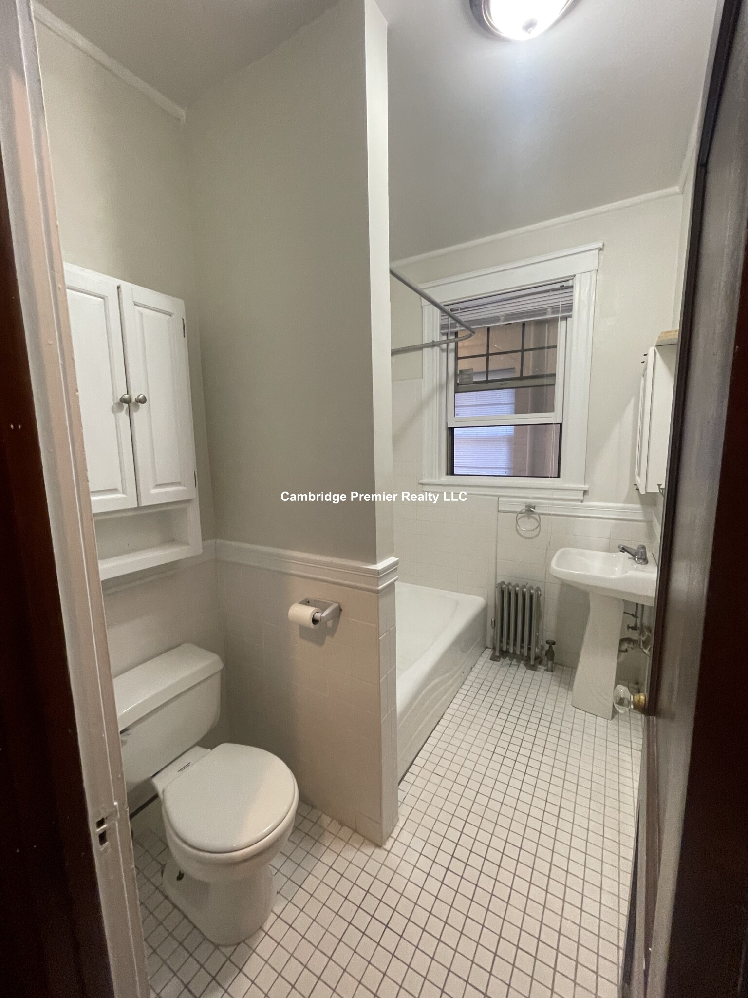 5 Linnaean St, Neighborhood Nine