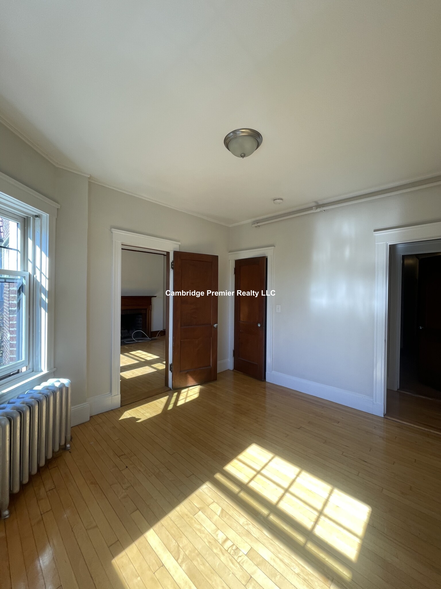 5 Linnaean St, Neighborhood Nine