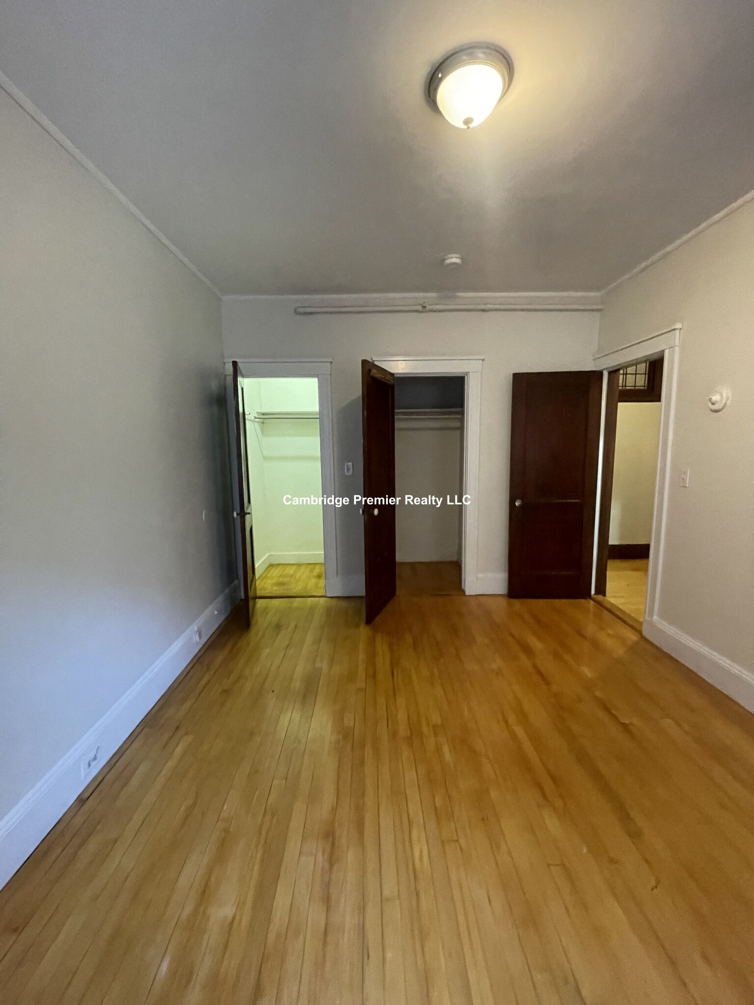 5 Linnaean St, Neighborhood Nine