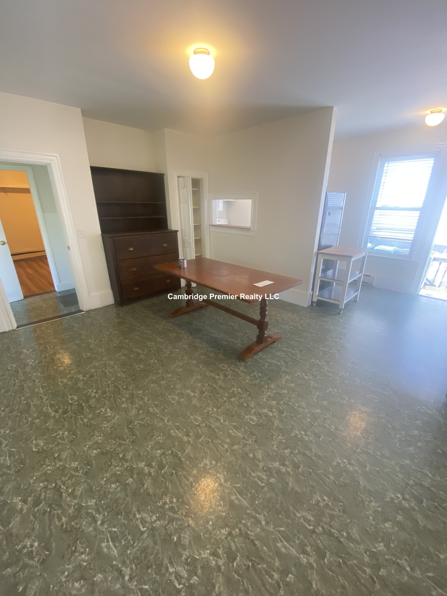 94 Pearl St, East Somerville