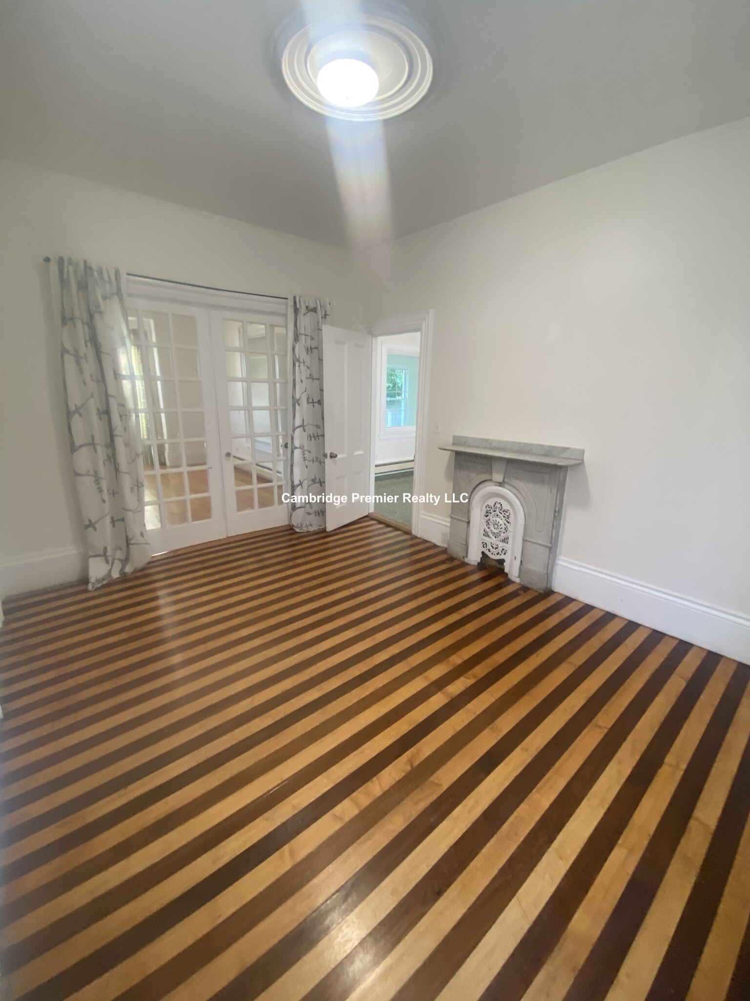 94 Pearl St, East Somerville