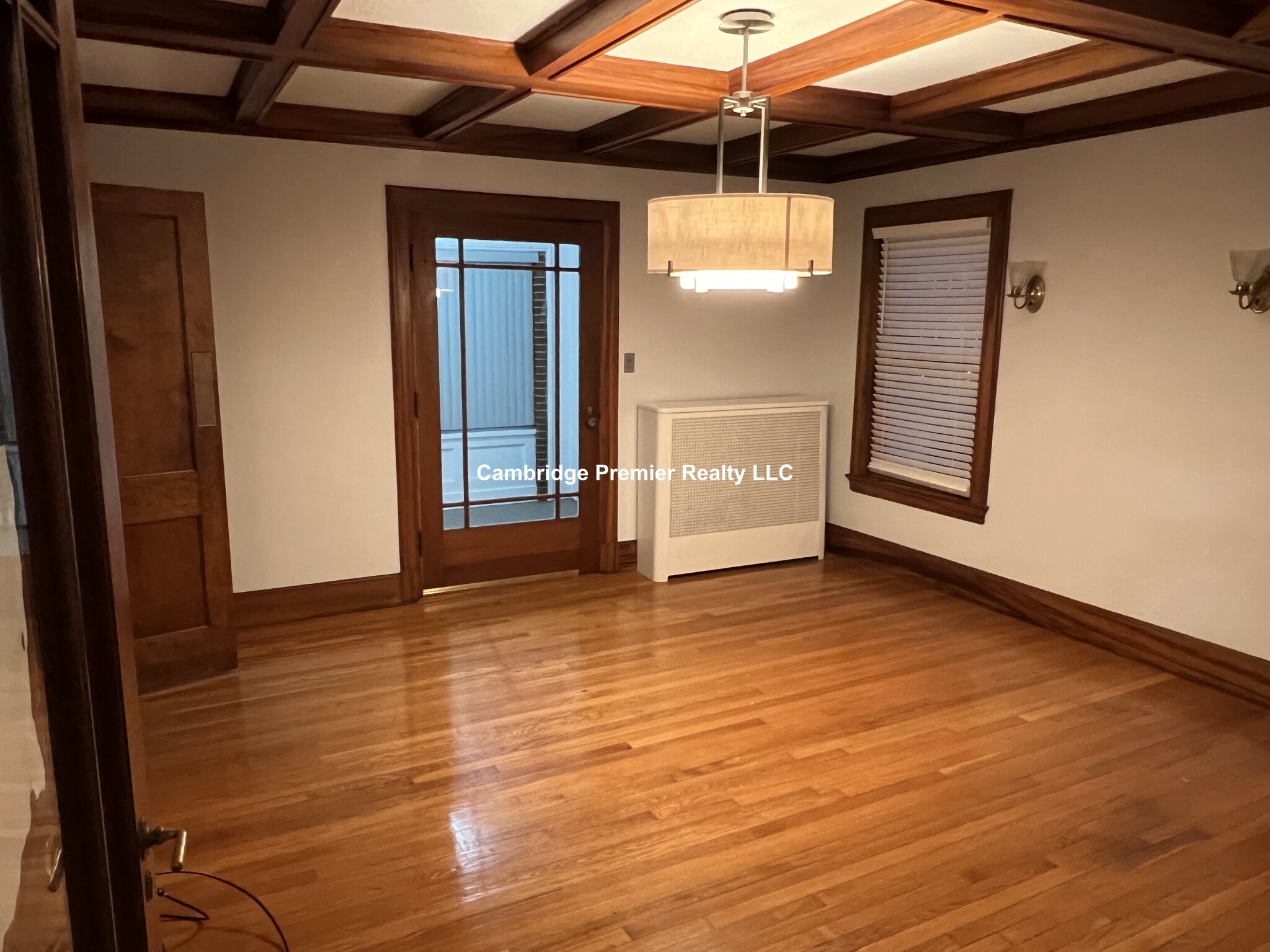 42 Old Mystic St, Arlington