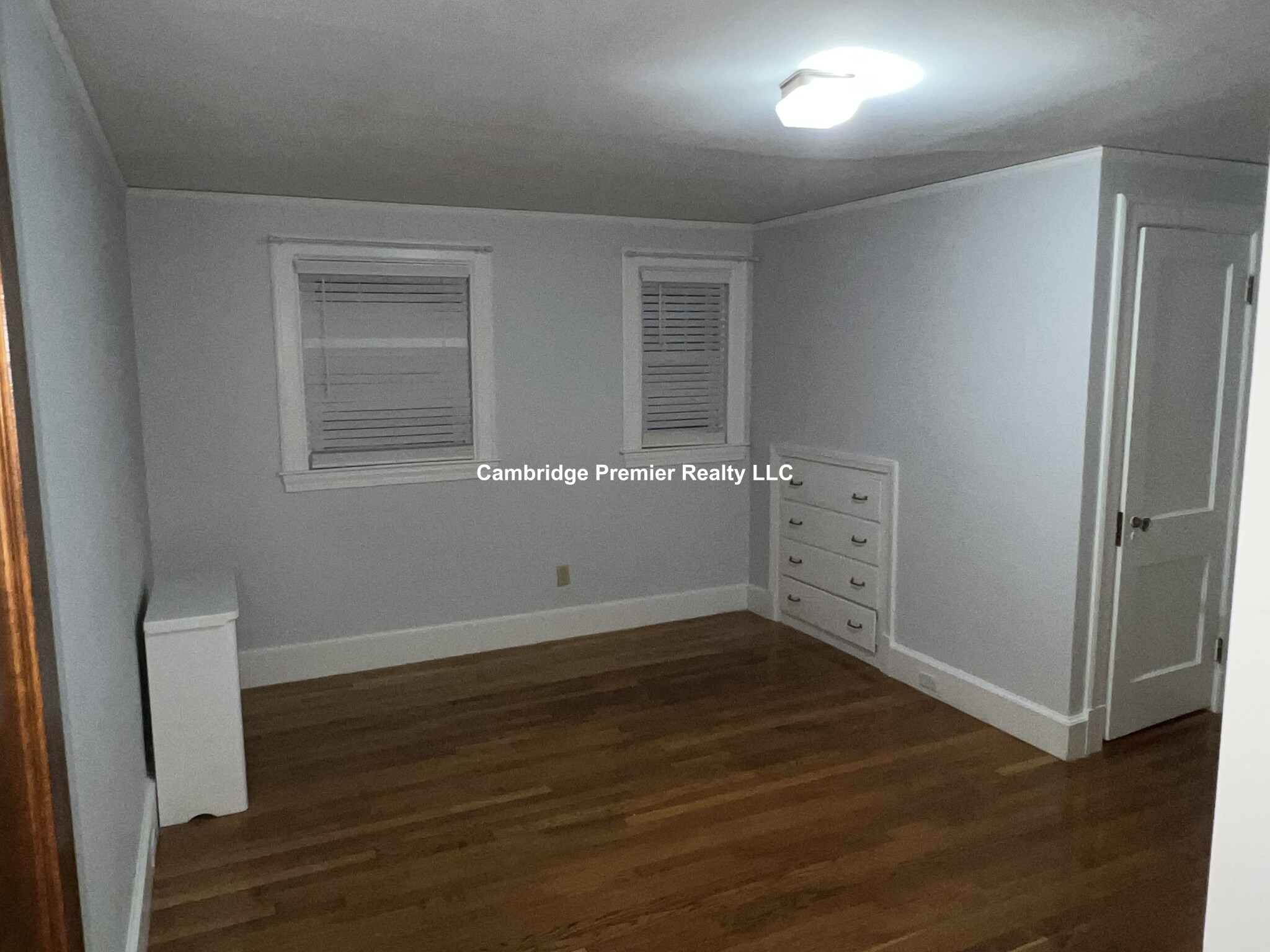 42 Old Mystic St, Arlington