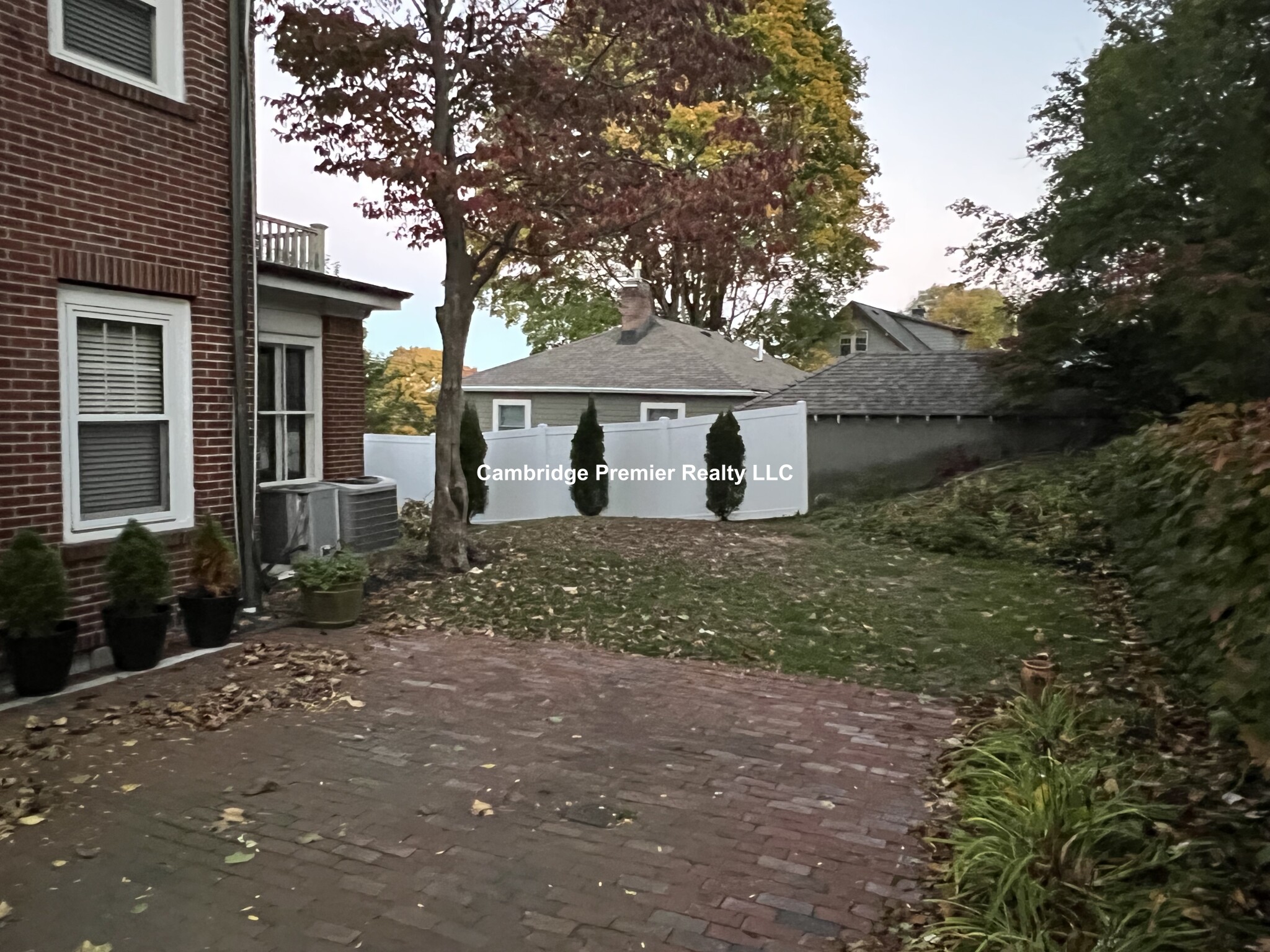 42 Old Mystic St, Arlington