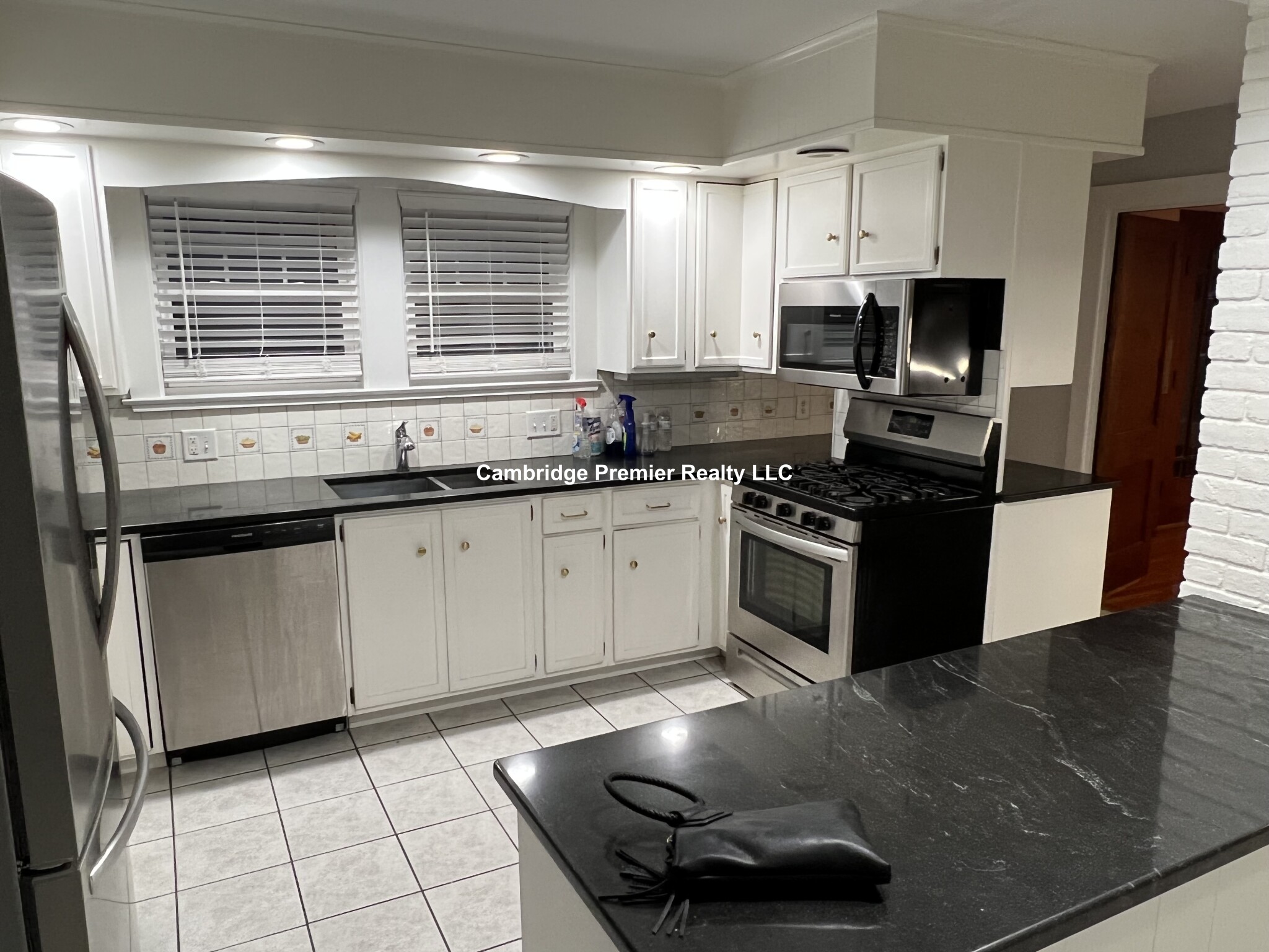 42 Old Mystic St, Arlington