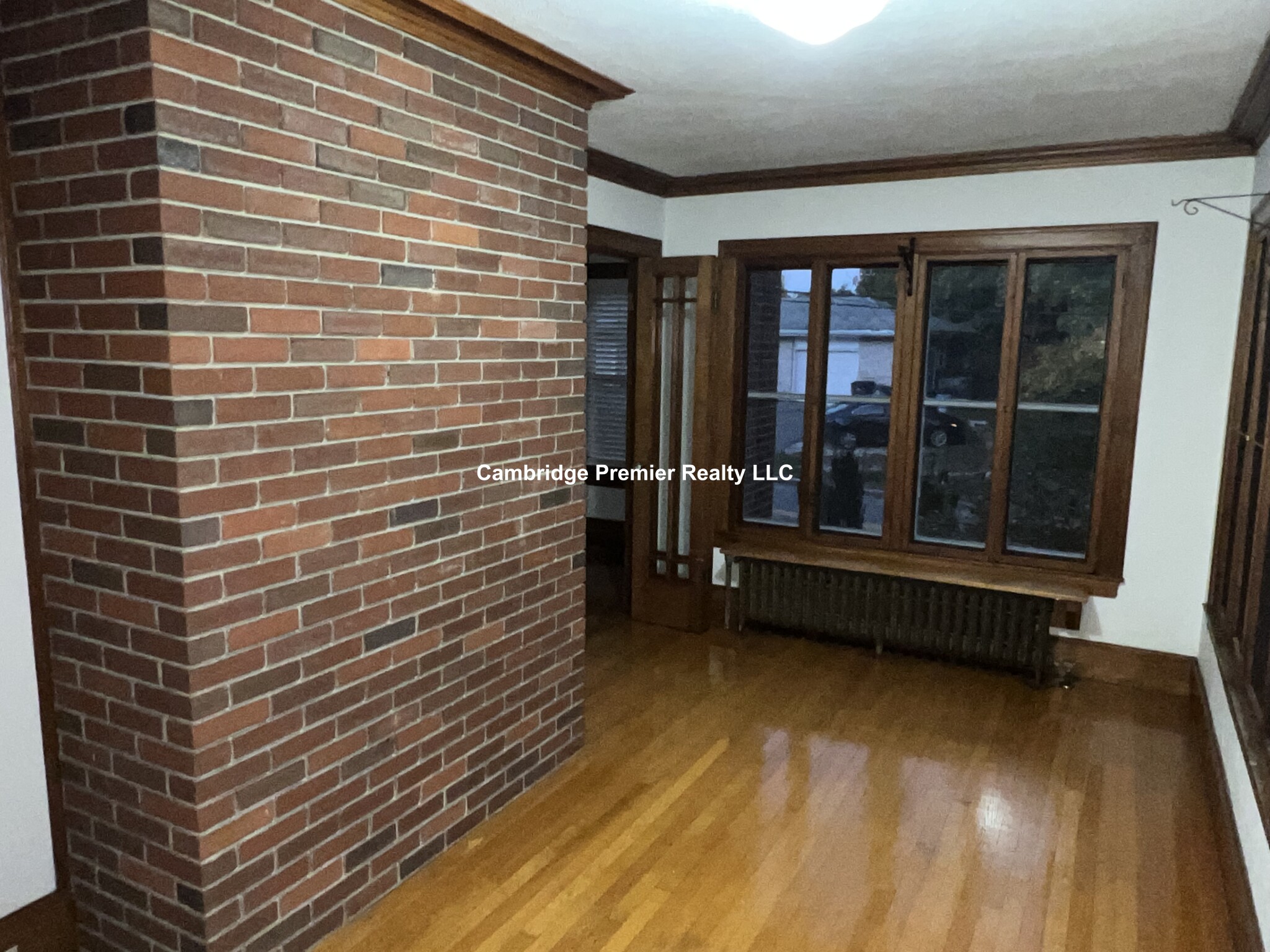 42 Old Mystic St, Arlington