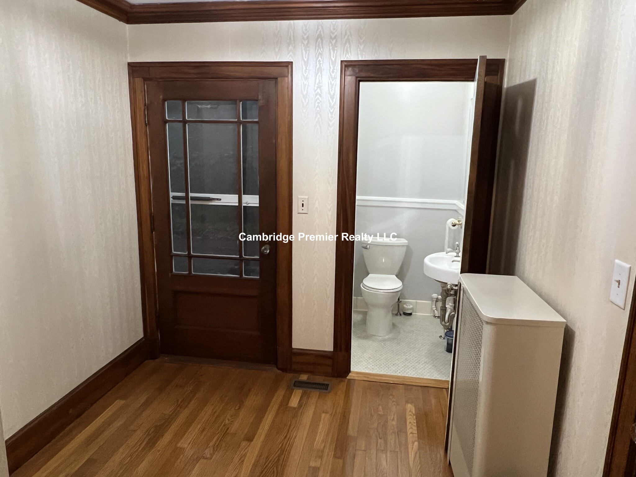 42 Old Mystic St, Arlington