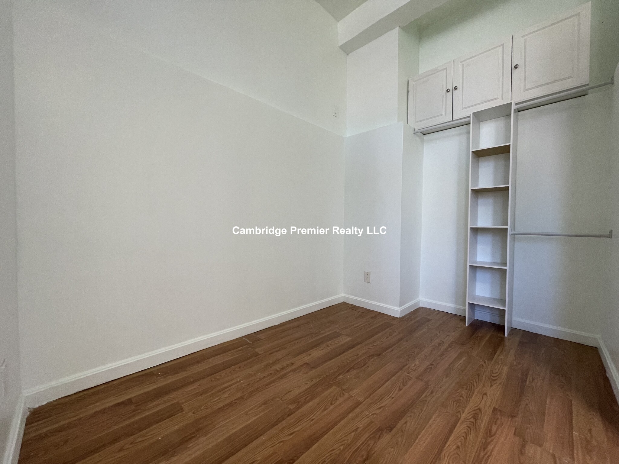 72 Kneeland St, Chinatown