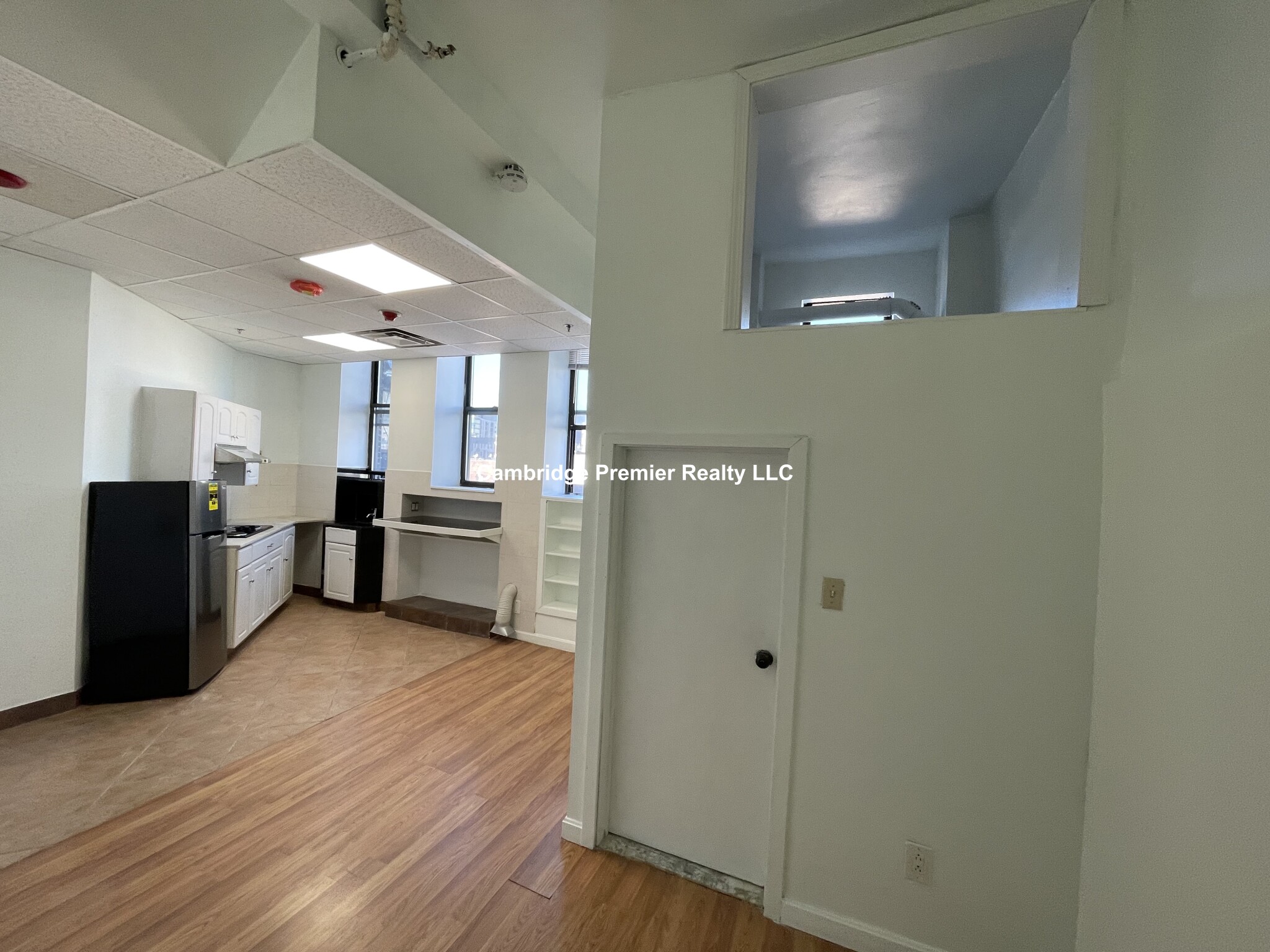 72 Kneeland St, Chinatown