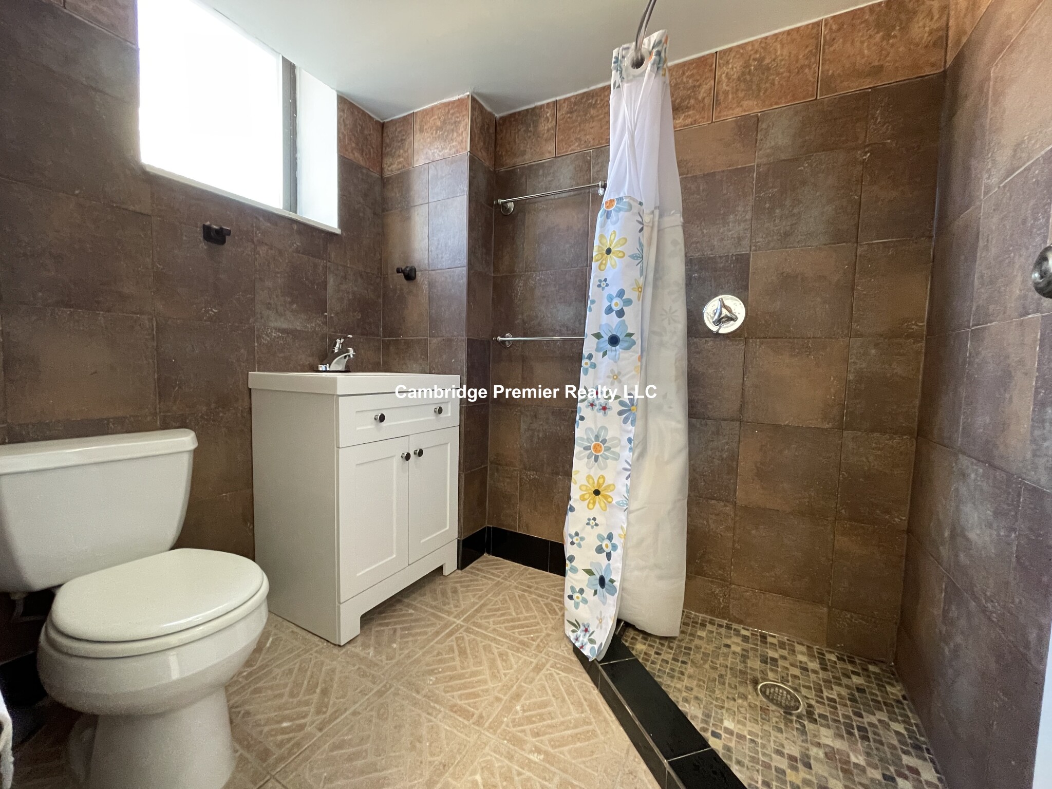 72 Kneeland St, Chinatown