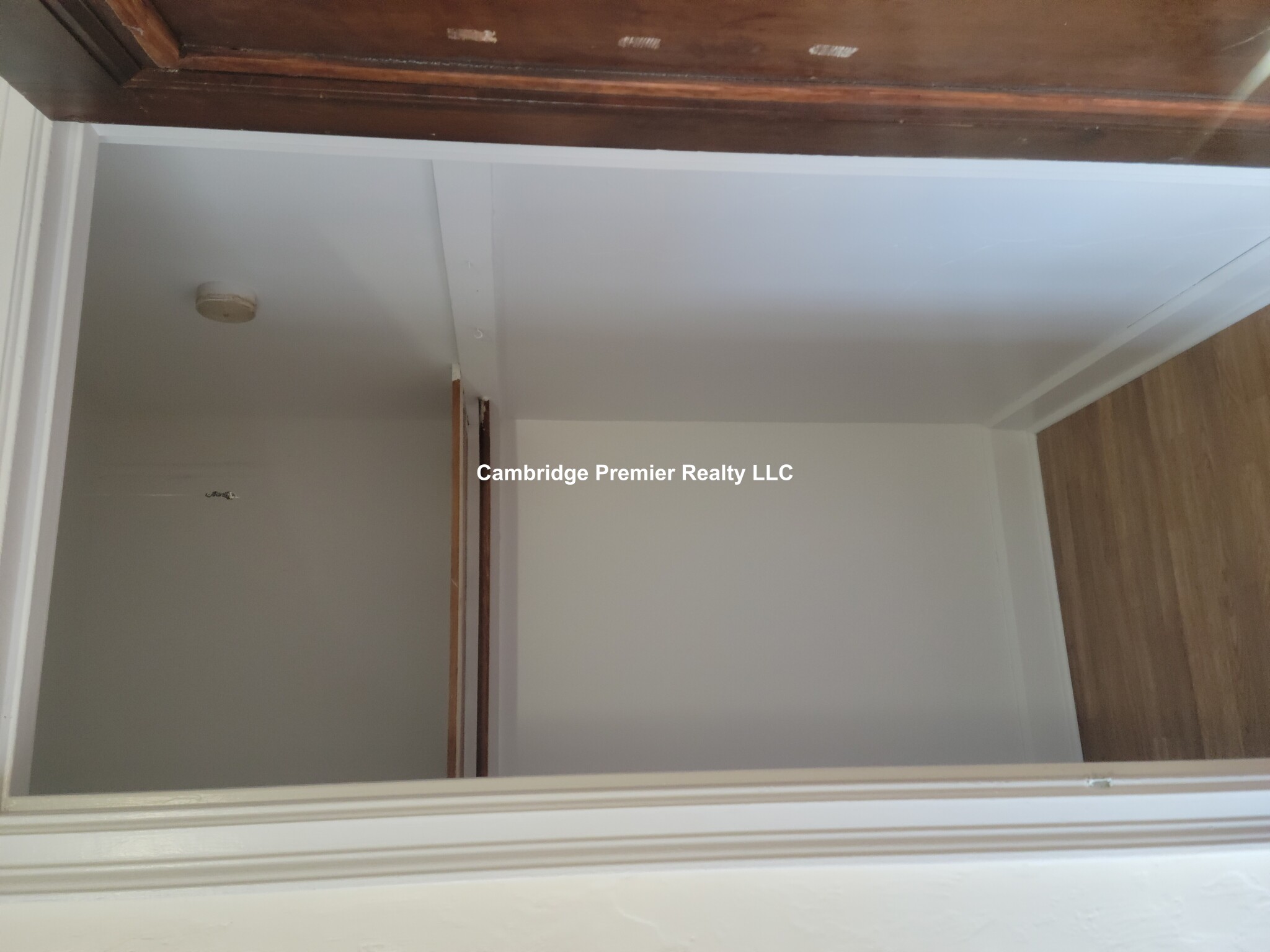 2 Elmwood Ave, Wedgemere