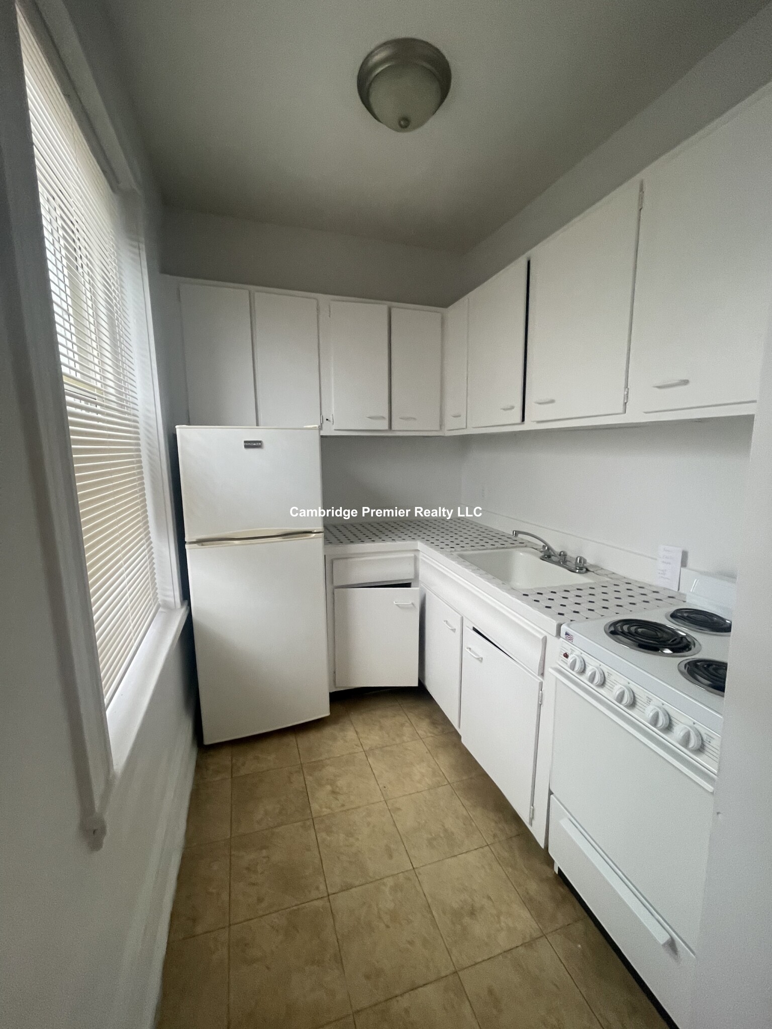 6 Ellsworth Ave, Mid-Cambridge