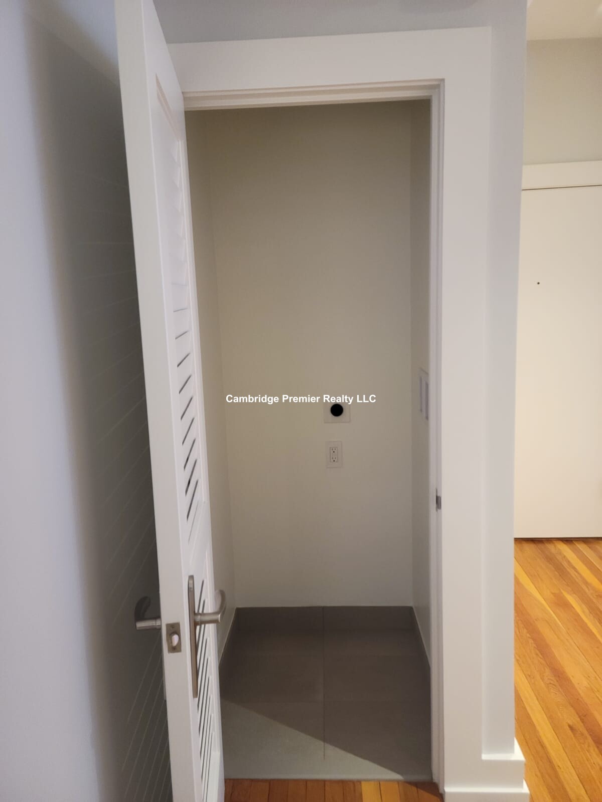 16 Forest St, Porter Square